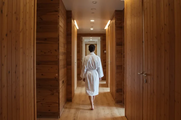 Waxing Risks: Avoid 2026 Sun Damage Scars